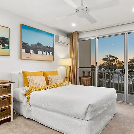 3 Bedroom Penthouse - Short Walk To Sandstone Point Bongaree Exterior photo