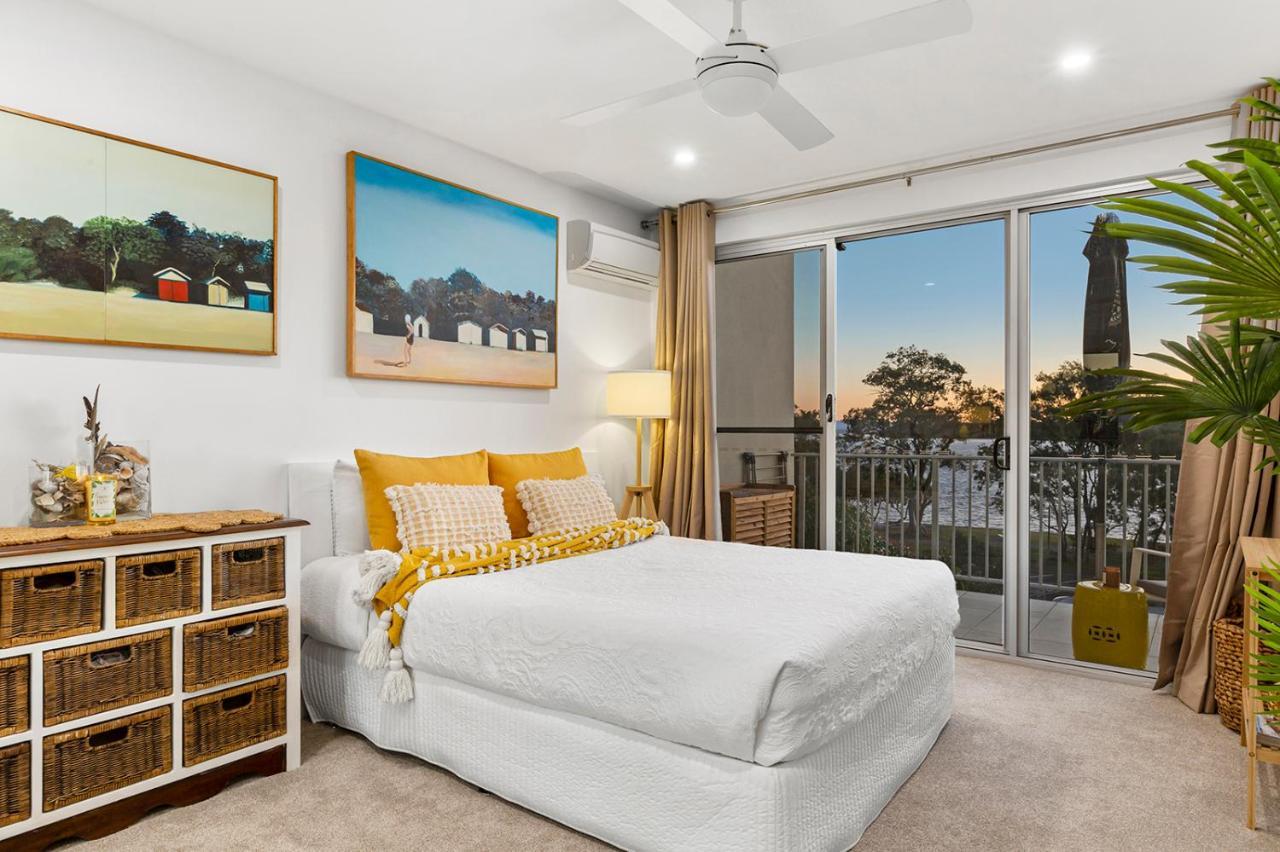 3 Bedroom Penthouse - Short Walk To Sandstone Point Bongaree