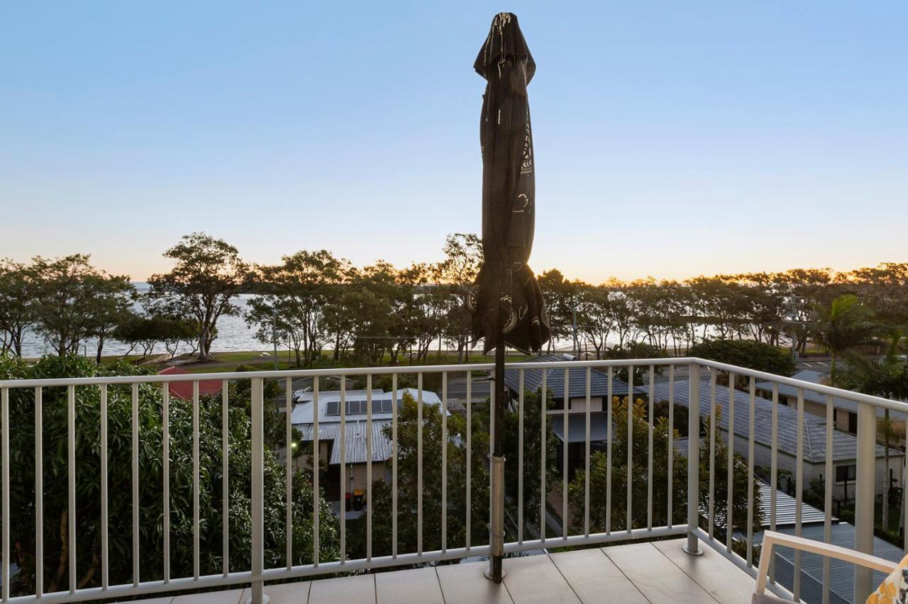 3 Bedroom Penthouse - Short Walk To Sandstone Point