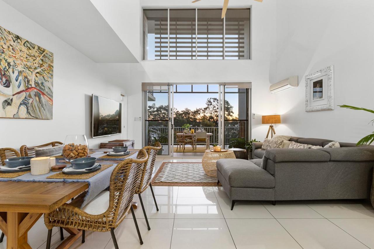 3 Bedroom Penthouse - Short Walk To Sandstone Point Apartment Bongaree